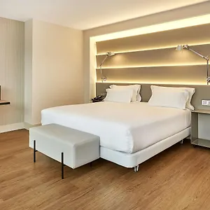 **** Otel Nh Sants İspanya