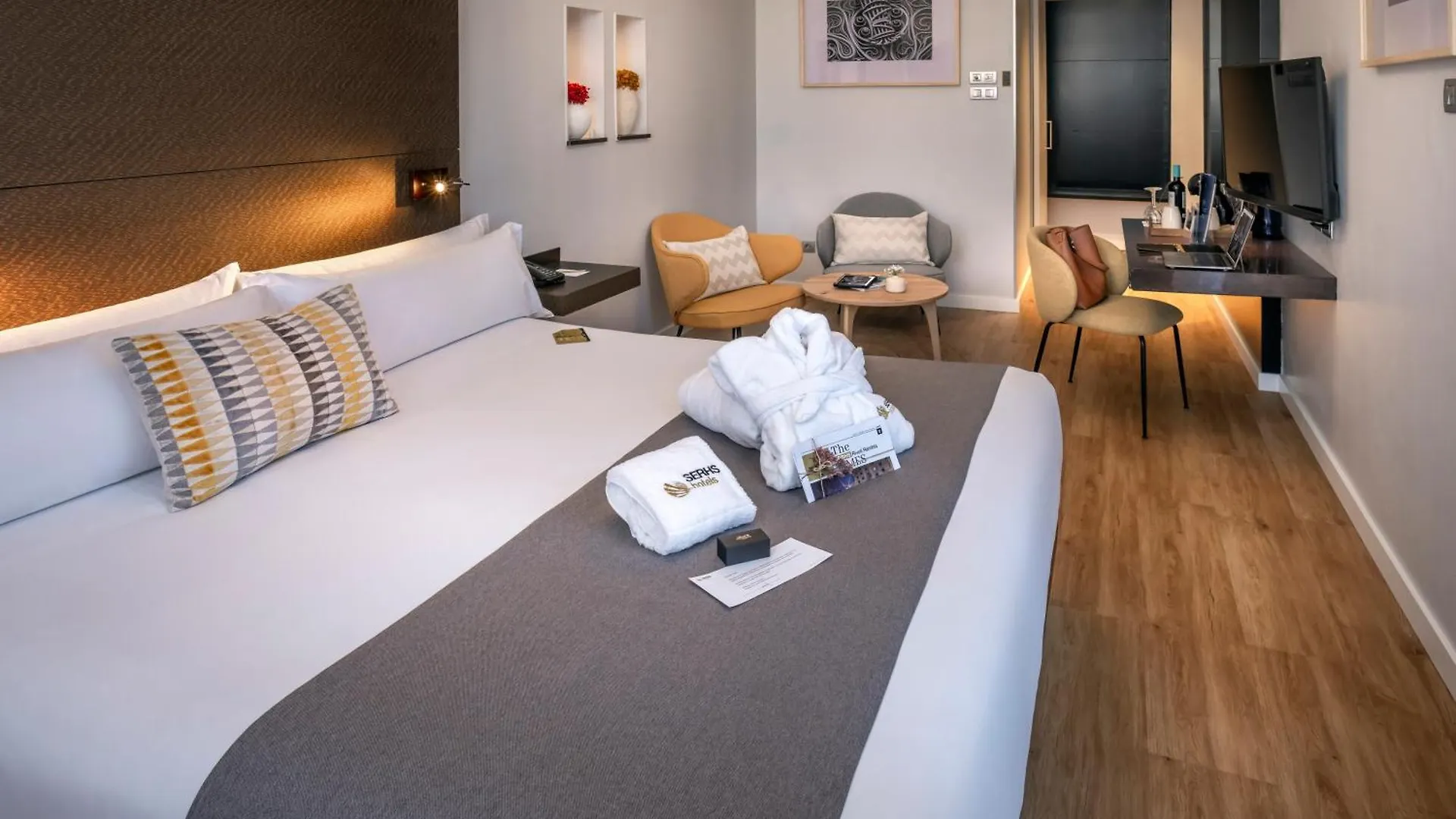 Hotel Serhs Rivoli Rambla Барселона