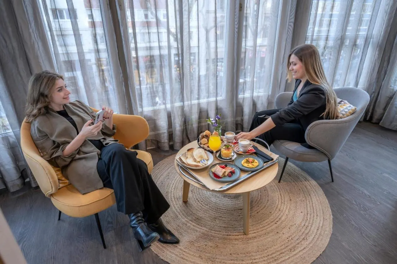 Hotel Serhs Rivoli Rambla Barcelona 4*,